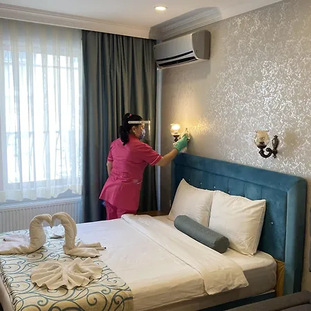 Bed & Breakfast Riverland 4*