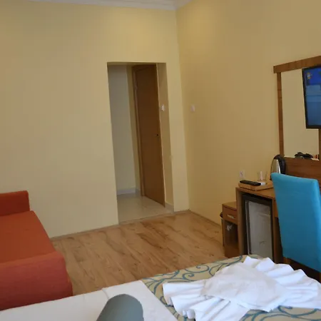 Bed & Breakfast Riverland 4*